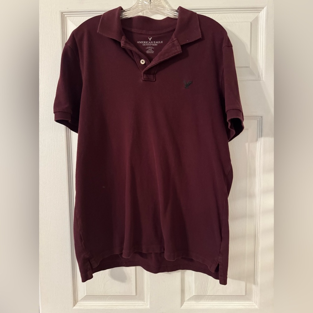 American Eagle Outfitters Men's Burgundy Polo Shirt
